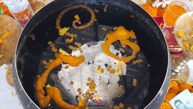 เลขมงคลวันพระใหญ่